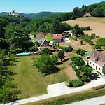 Oree Du Chateau : Maison De Charme Avec Piscine Chauffée Dans * Beynac-et-Cazenac