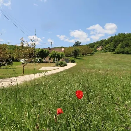 Oree Du Chateau : Maison De Charme Avec Piscine Chauffee Dans בית נופש