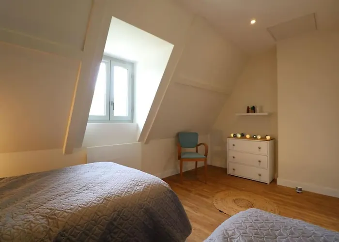 Oree Du Chateau : Maison De Charme Avec Piscine Chauffee Dans *