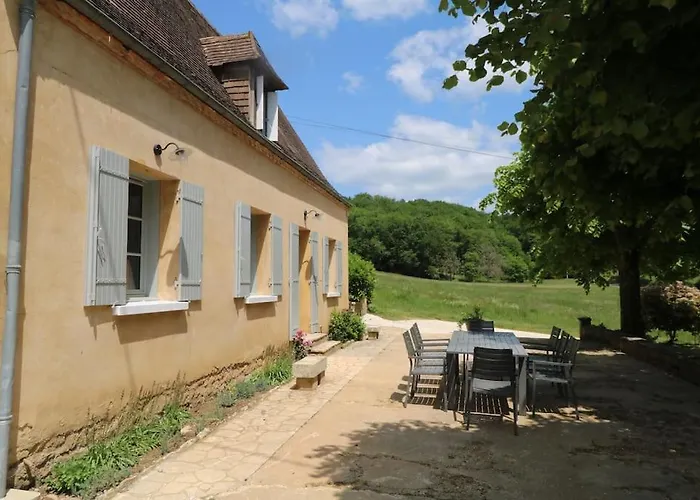 Oree Du Chateau : Maison De Charme Avec Piscine Chauffee Dans * ביינאק-אה-סאזנאק