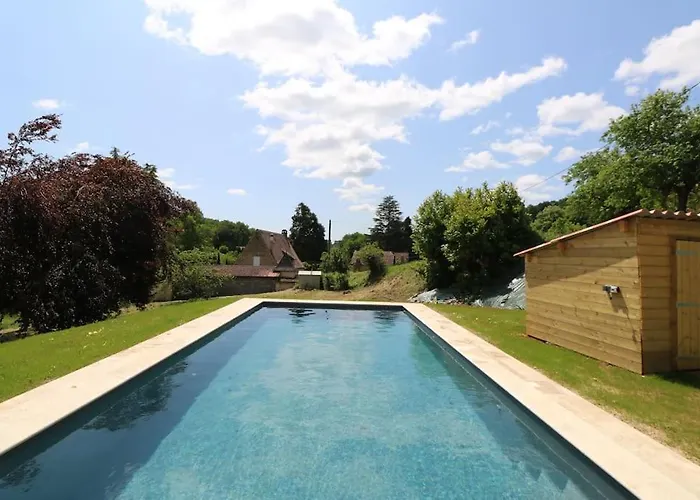 Oree Du Chateau : Maison De Charme Avec Piscine Chauffee Dans בית נופש